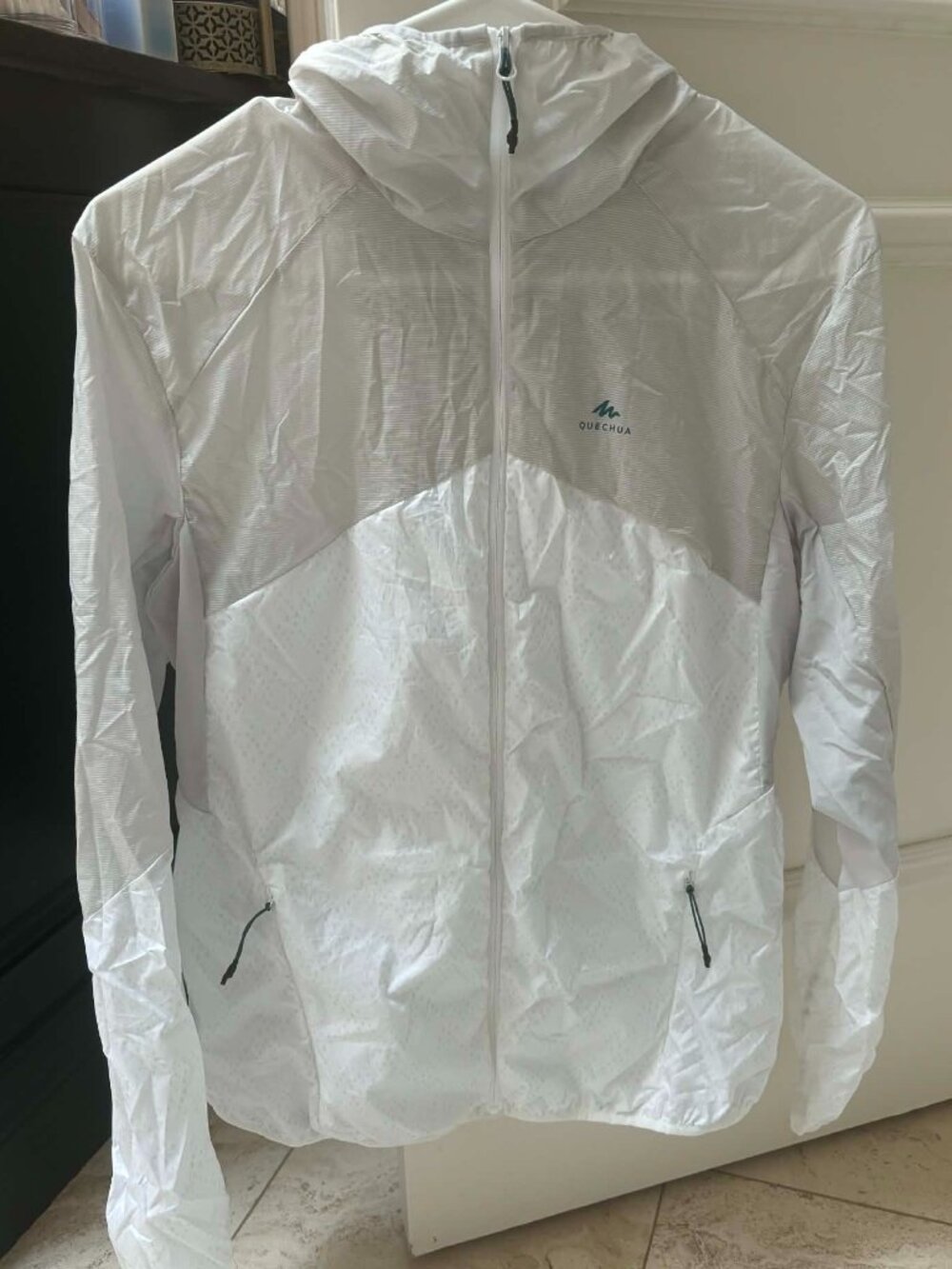 Quechua Decathlon Lightweight Windbreaker